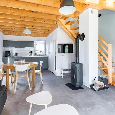 Zachodni Wiatr - Dom Fok