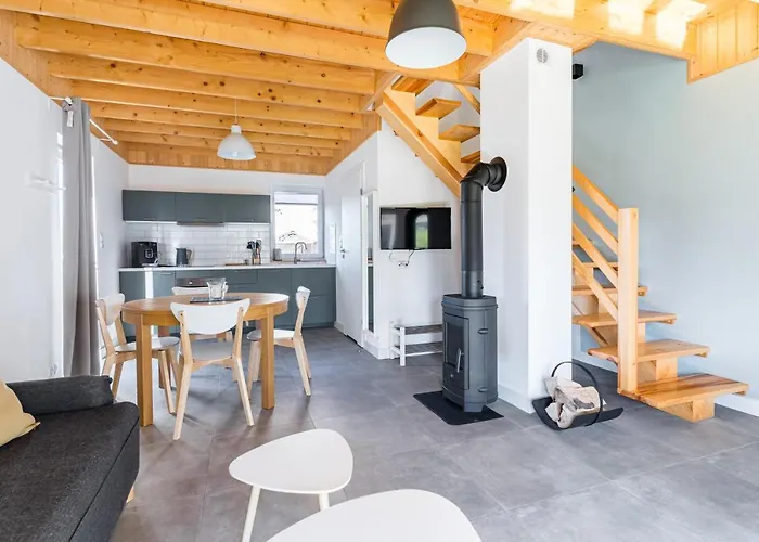 Zachodni Wiatr - Dom Fok